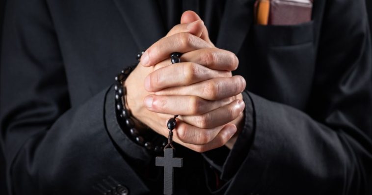 dąbrowa górnicza ksieza nagranie