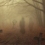 czy zmarli widzą swój pogrzeb