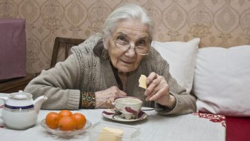 cena pobytu w domu spokojnej starości