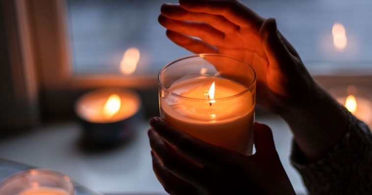 rzeczy potrzebne do robienia świeczek