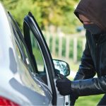 kradzież auta metodą na banknot