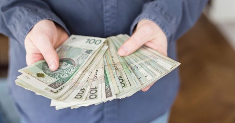 Ile gotówki można mieć przy sobie w Polsce