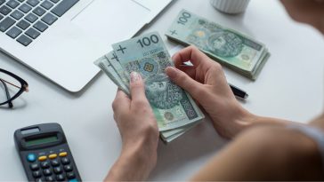 jednorazowe odszkodowanie z tytułu wypadku przy pracy kto wypłaca