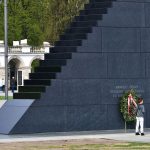 kaczyński pomnik smoleński wieniec