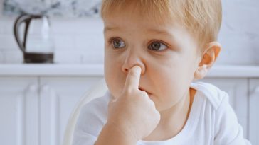 dłubanie w nosie a alzheimer