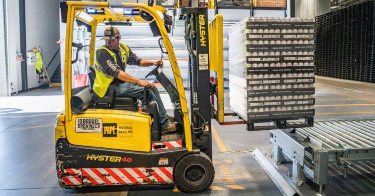 oznaki zużycia opon wózek widłowy