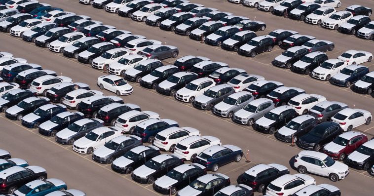 niesprzedane auta z salonu