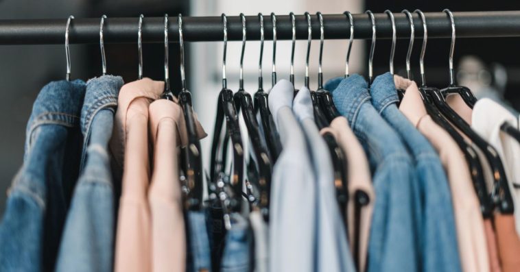 bob's stores closing