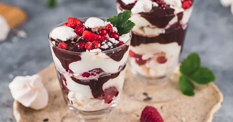 ciasta z bezą na wierzchu przepisy