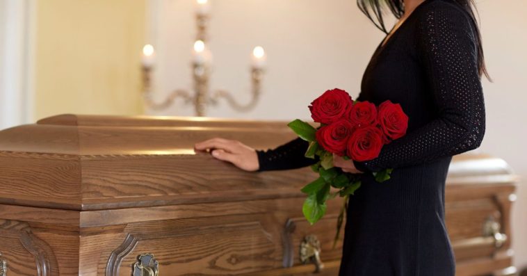 czy osoby zmarłe nas słyszą