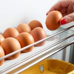 jajka w lodówce czy poza