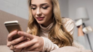 zakaz używania telefonu w szkole