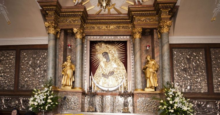 łzy na obrazie matki boskiej częstochowskiej w łodzi