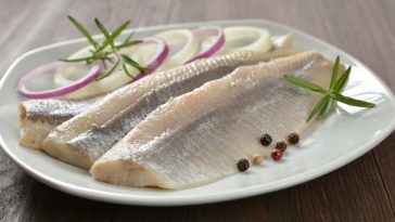 mlecz śledzie co to jest