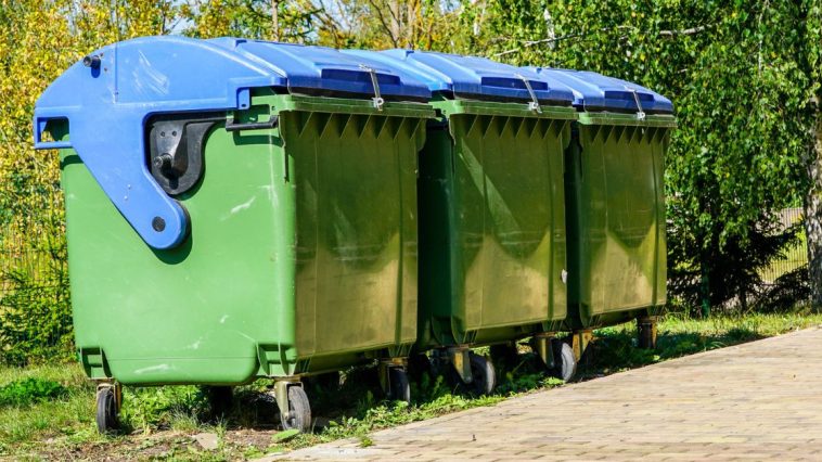 zwolnienie z opłat za śmieci dla seniorów