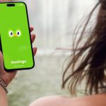 Jak zmienić język interfejsu w Duolingo?