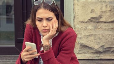 red flagi na tinderze poczatek relacji