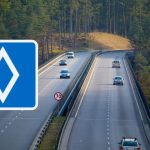 biały romb na niebieskim tle co oznacza ten znak