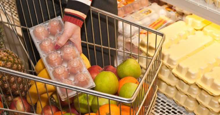 kiedy niedziela handlowa przed świętami wielkanocnymi