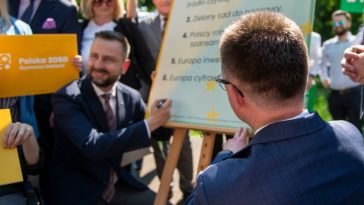 trzecia droga posłowie