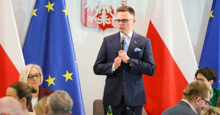 zakaz używania smartfonów w szkołach