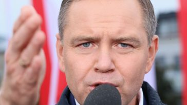 nawrocki snus film memy debata