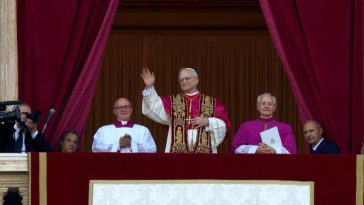 pierwsza decyzja nowego papieza