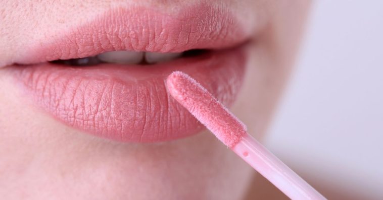 co lepsze pomadka czy błyszczyk