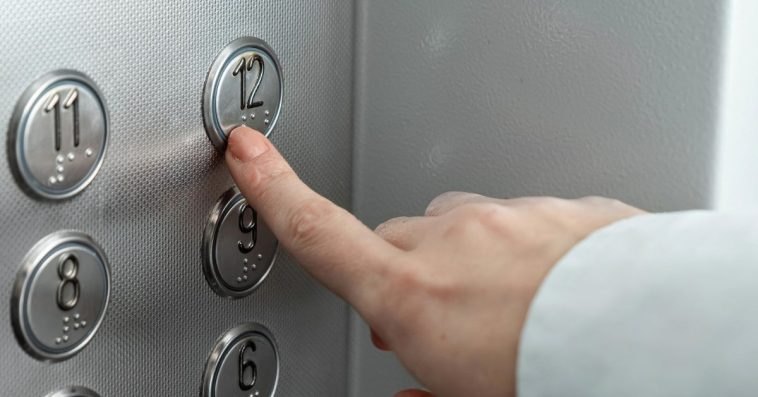 winda w każdym bloku