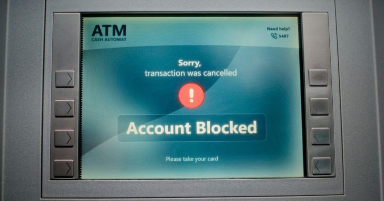 blokada konta bankowego przez bank