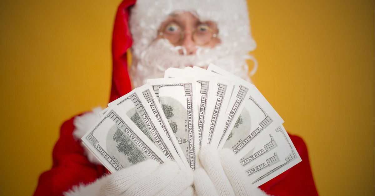 Dodatki świąteczne 2025. Tyle pieniędzy dostaną Polacy na Boże Narodzenie