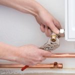 skręcanie kaloryferów kara