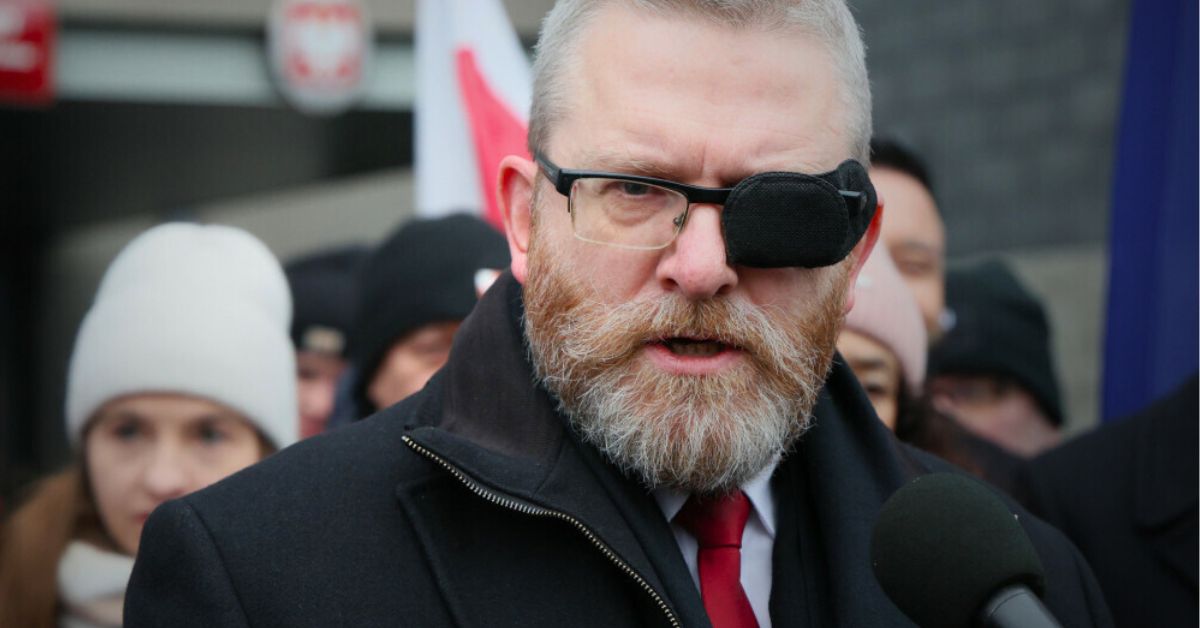 Tajemnica opaski na oku u Brauna wyjaśniona. Polityk ujawnił, na co choruje