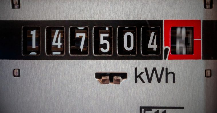 jak obniżyć rachunki za prąd w domu