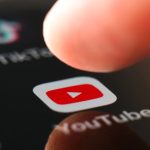 jak odtwarzać youtube w tle bez premium