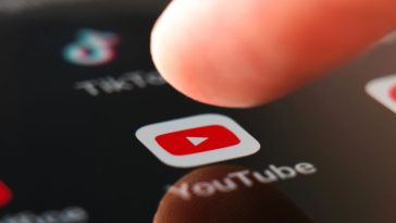 jak odtwarzać youtube w tle bez premium