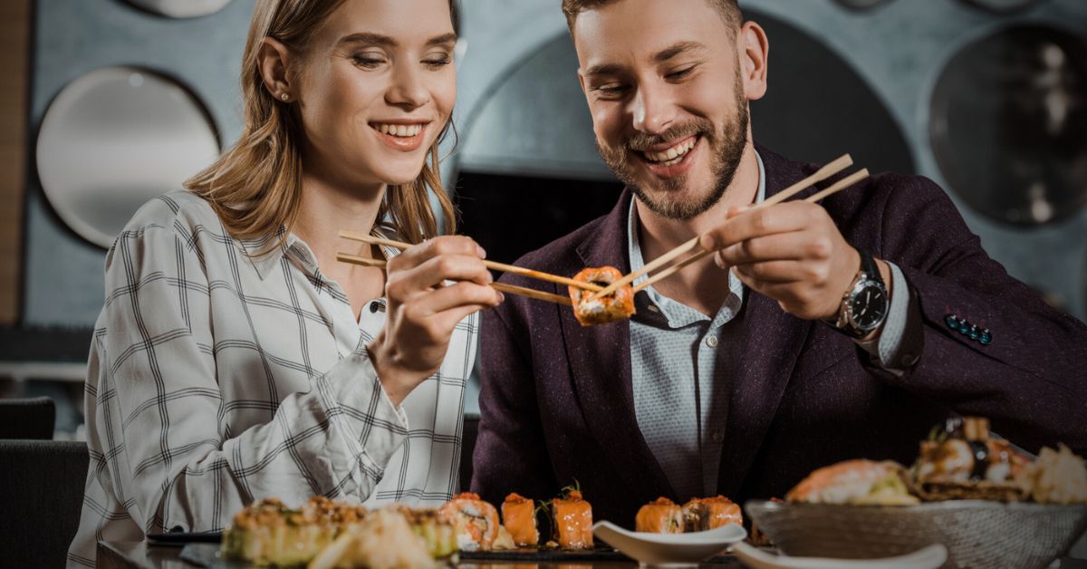 Sneating – co to jest? Oszustwo! Niepokojący randkowy trend dotarł do Polski