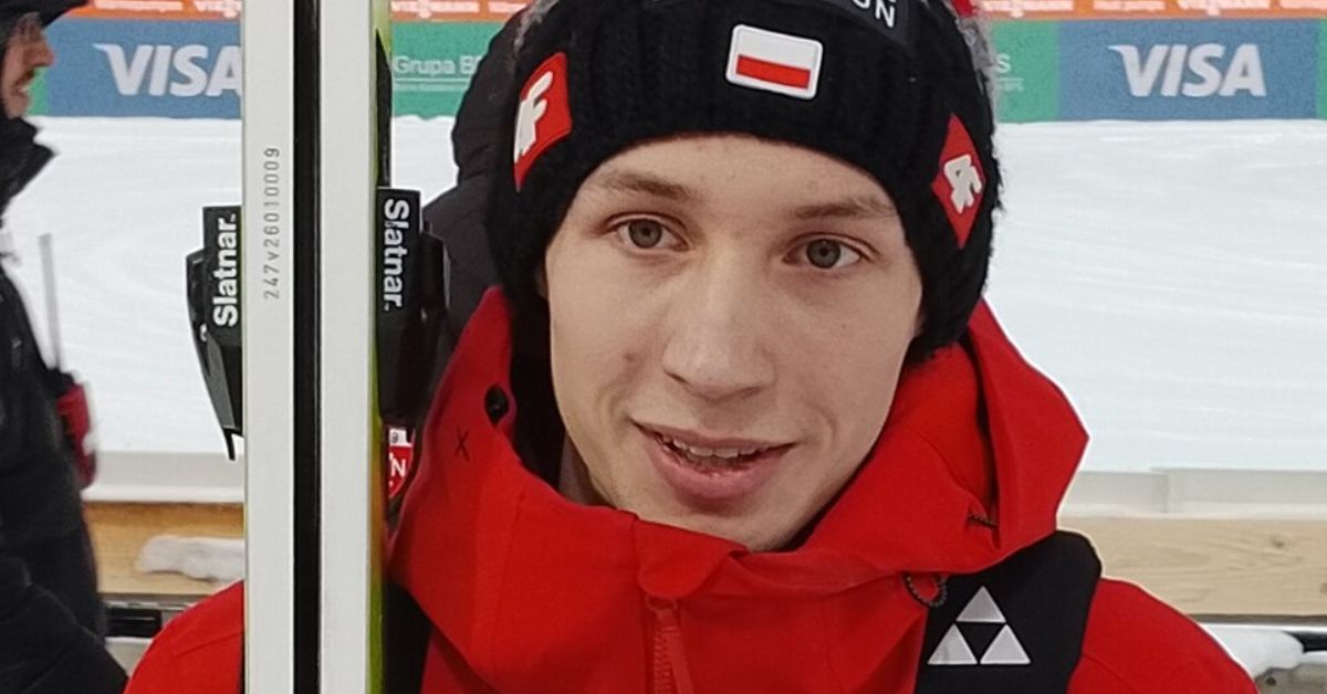 Kim jest Kacper Tomasiak? 19-letni skoczek przegonił właśnie Kamila Stocha