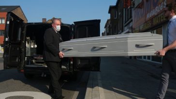 dom pogrzebowy zarobki