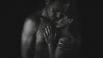 jak budować intymność w związku