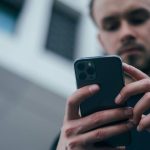 promieniowanie ze smartfona