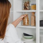 przechowywanie żywności w plastikowych pojemnikach