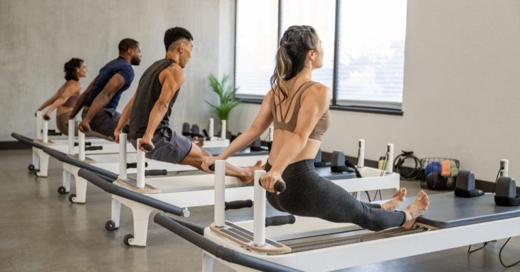 co lepsze pilates czy siłownia