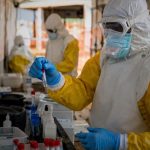 wirus ebola jak można się zarazić