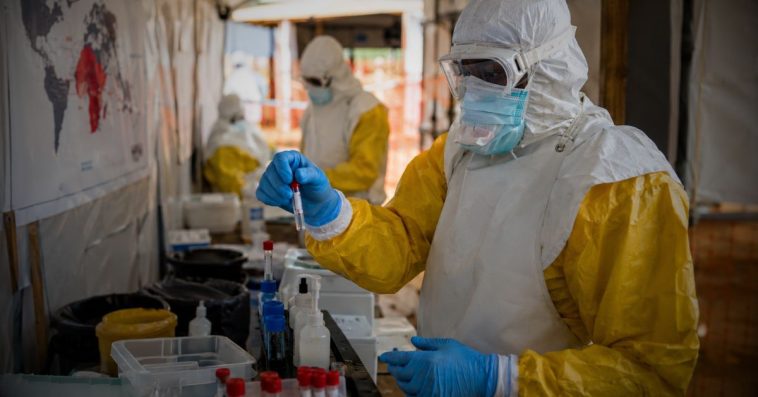 wirus ebola jak można się zarazić