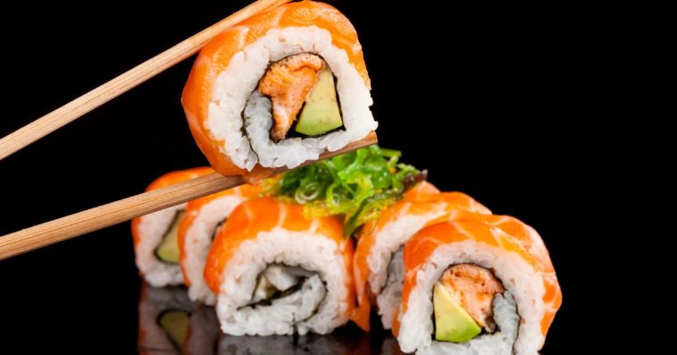 zatrucie sushi z biedronki