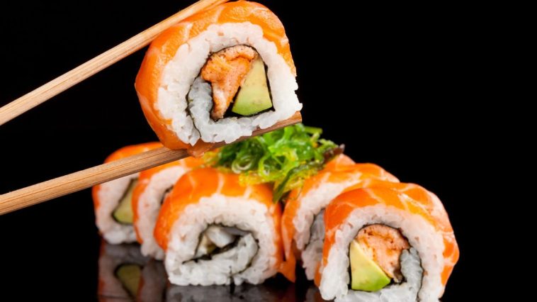 zatrucie sushi z biedronki