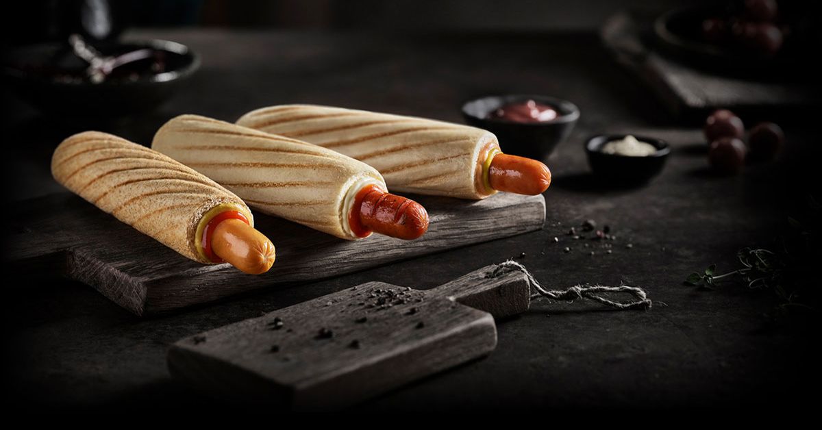 Ile kosztuje hot dog na Orlenie? Aktualne ceny i wszystkie dostępne warianty
